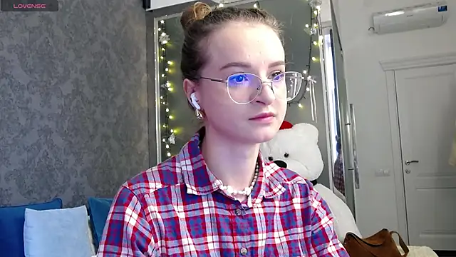 KateJonson online show from 15, 10, 2025