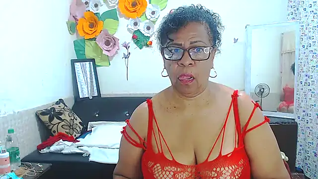 Yayis-hot-sexyw online show from 15, 2, 2025