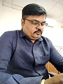 Snapshot of Desi_Londa_143 chatting on 25, 11, 2025 Desi Londa 143 online show from 25, 11, 2025