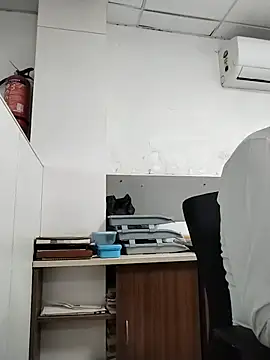 Desi Londa 143 online show from 7, 7, 2026