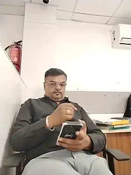 Desi Londa 143 online show from 8, 7, 2026