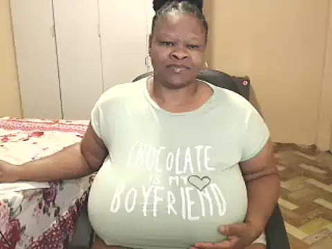 Snapshot of sweetnoziexx chatting on 24, 6, 2026 sweetnoziexx online show from 24, 6, 2026