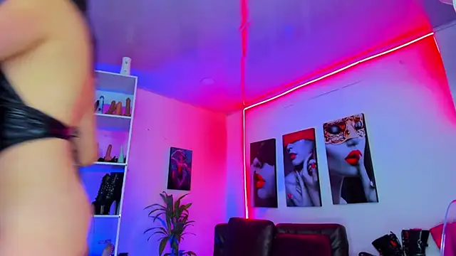 Snapshot of kayilyn chatting on 7, 2, 2025 kayilyn online show from 7, 2, 2025