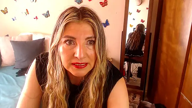 Snapshot of Jolie-Mature chatting on 15, 10, 2025 Jolie-Mature online show from 15, 10, 2025