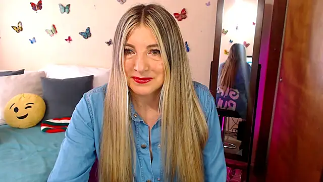 Snapshot of Jolie-Mature chatting on 17, 10, 2025 Jolie-Mature online show from 17, 10, 2025