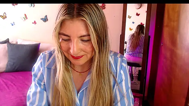 Snapshot of Jolie-Mature chatting on 8, 11, 2025 Jolie-Mature online show from 8, 11, 2025