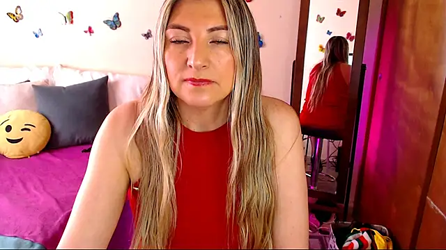 Snapshot of Jolie-Mature chatting on 27, 11, 2025 Jolie-Mature online show from 27, 11, 2025