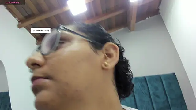 DanielleEvans  online show from 5, 12, 2025