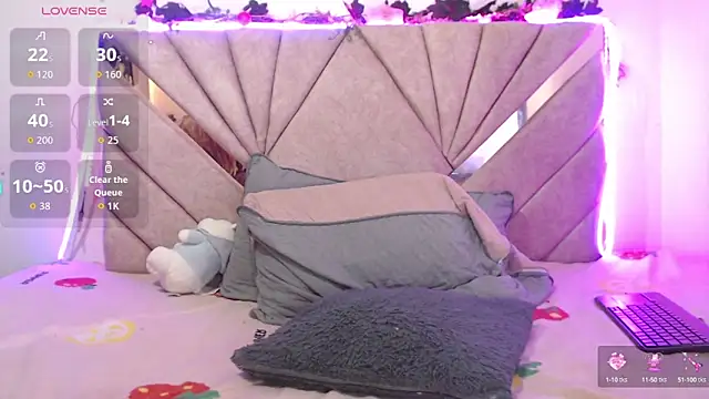 CheryBlossomm online show from 7, 10, 2025