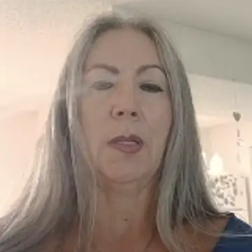 Snapshot of EvaRobinson chatting on 12, 5, 2026 EvaRobinson online show from 12, 5, 2026