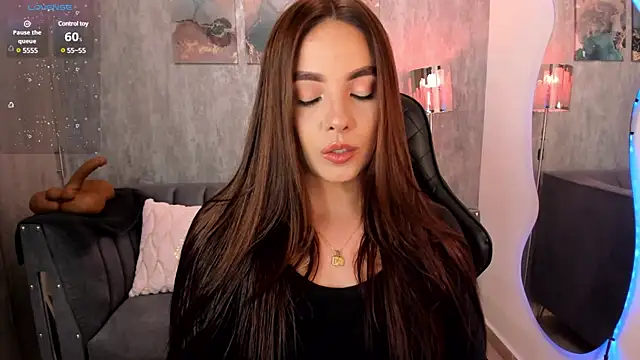 Snapshot of MelanieHudson_ chatting on 25, 2, 2025 MelanieHudson  online show from 25, 2, 2025
