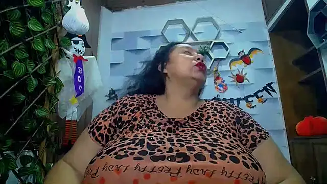 Snapshot of TistMature chatting on 21, 10, 2025 TistMature online show from 21, 10, 2025