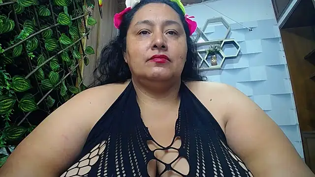 Snapshot of TistMature chatting on 13, 11, 2025 TistMature online show from 13, 11, 2025