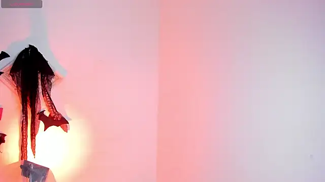 sophiaamethystt online show from 9, 10, 2025