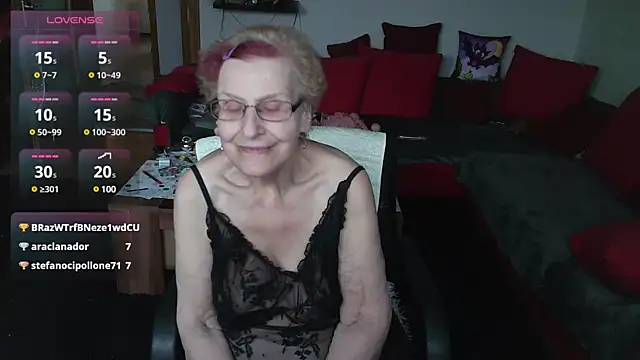 HeisseomaOriginal online show from 17, 1, 2025