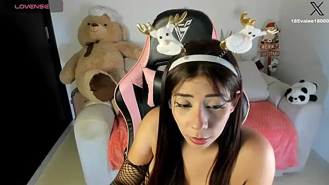 eval lee18 online show from 23, 12, 2024