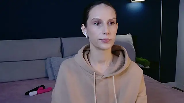 Mila Anders online show from 20, 3, 2026