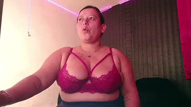 Diana Lozano online show from 7, 2, 2025