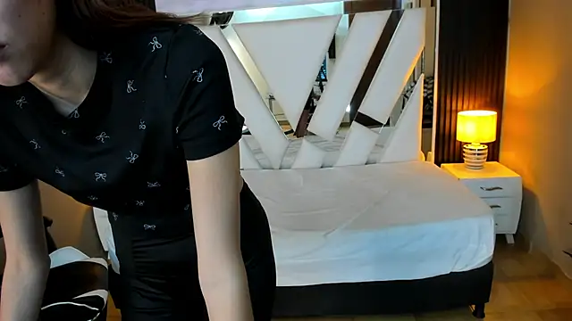 Linda4Petite online show from 9, 2, 2026