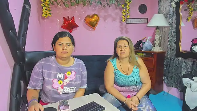 lesbiancuple online show from 23, 2, 2026