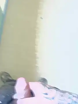 Snapshot of RenaudS-02 chatting on 19, 9, 2025 RenaudS-02 online show from 19, 9, 2025