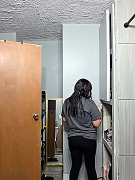 Snapshot of AriannaPena chatting on 30, 11, 2025 AriannaPena online show from 30, 11, 2025