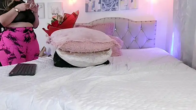 Dulce Morrys online show from 14, 2, 2025