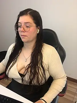 kayortiiz online show from 15, 7, 2026