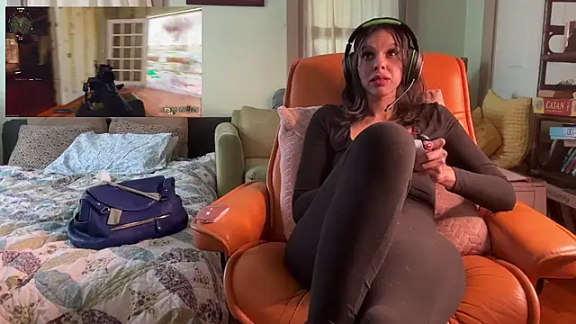 Snapshot of queendab626 chatting on 21, 1, 2025 queendab626 online show from 21, 1, 2025