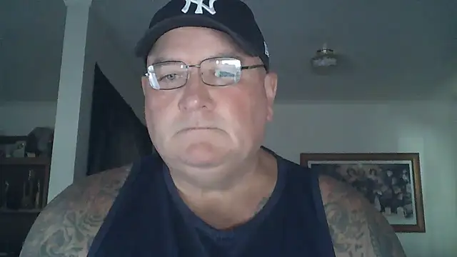 Snapshot of HOTANAL chatting on 3, 3, 2025 HOTANAL online show from 3, 3, 2025