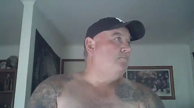 Snapshot of HOTANAL chatting on 6, 3, 2025 HOTANAL online show from 6, 3, 2025