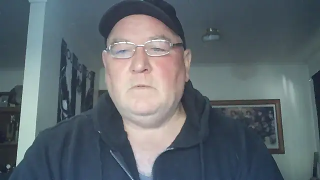 Snapshot of HOTANAL chatting on 5, 11, 2025 HOTANAL online show from 5, 11, 2025