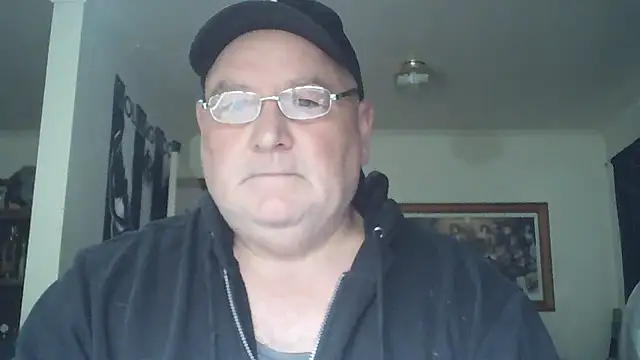 Snapshot of HOTANAL chatting on 6, 11, 2025 HOTANAL online show from 6, 11, 2025