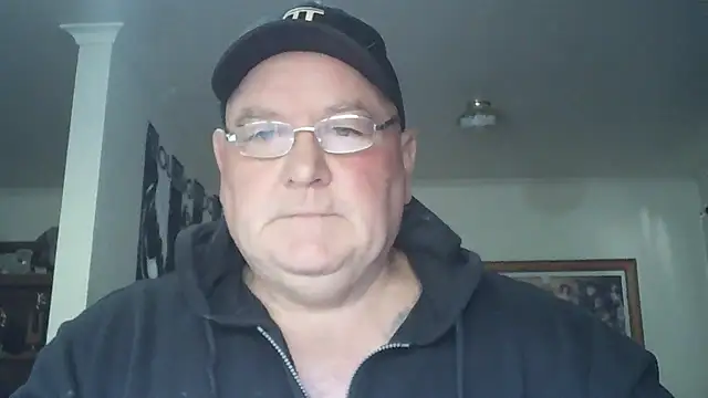 Snapshot of HOTANAL chatting on 9, 11, 2025 HOTANAL online show from 9, 11, 2025