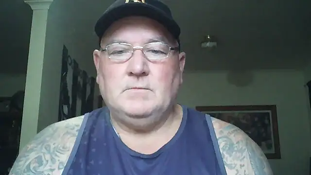 Snapshot of HOTANAL chatting on 10, 11, 2025 HOTANAL online show from 10, 11, 2025