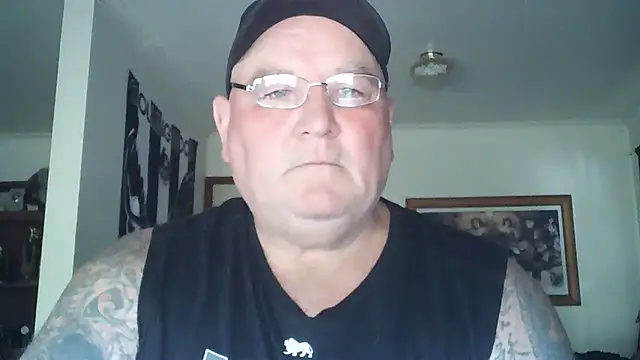 Snapshot of HOTANAL chatting on 16, 12, 2025 HOTANAL online show from 16, 12, 2025