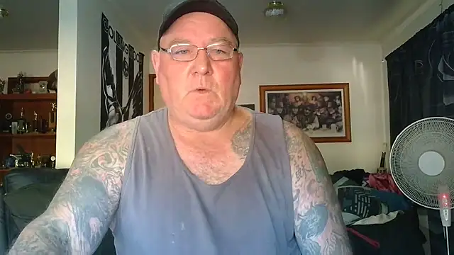 Snapshot of HOTANAL chatting on 2, 2, 2026 HOTANAL online show from 2, 2, 2026