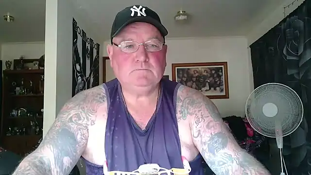 Snapshot of HOTANAL chatting on 24, 2, 2026 HOTANAL online show from 24, 2, 2026