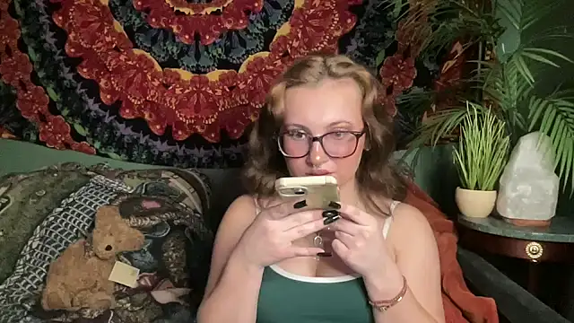 Snapshot of sweetandwet_daddy chatting on 12, 1, 2026 sweetandwet daddy online show from 12, 1, 2026