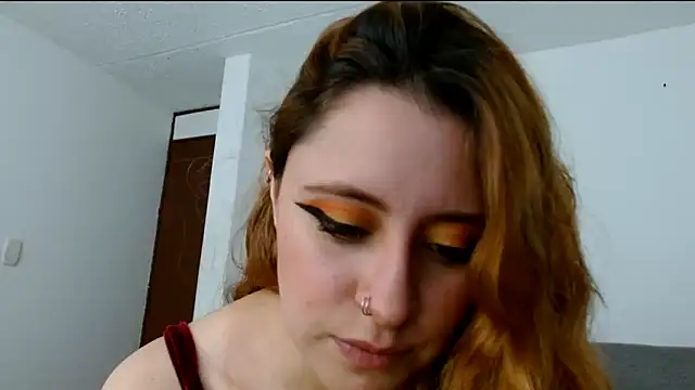 Snapshot of Juls_winter_ chatting on 1, 4, 2026 Juls winter online show from 1, 4, 2026