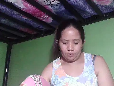 sweetlady pinay online show from 14, 4, 2026