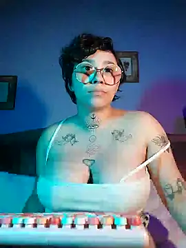 Snapshot of Lilmuh_ chatting on 15, 12, 2024 Lilmuh online show from 15, 12, 2024