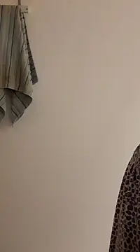 Moi Lina online show from 7, 12, 2024