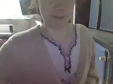 Moi Lina online show from 8, 1, 2025