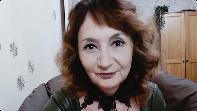 AnnieEltgant online show from 14, 12, 2025