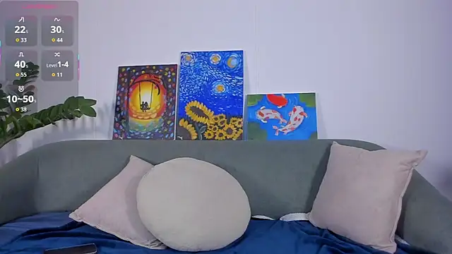 TIFFANYRUSSO online show from 30, 10, 2025