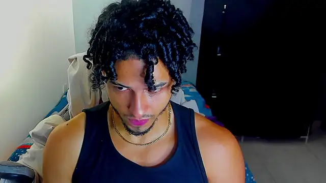 Snapshot of Kris_Khalifa69 chatting on 18, 1, 2026 Kris Khalifa69 online show from 18, 1, 2026