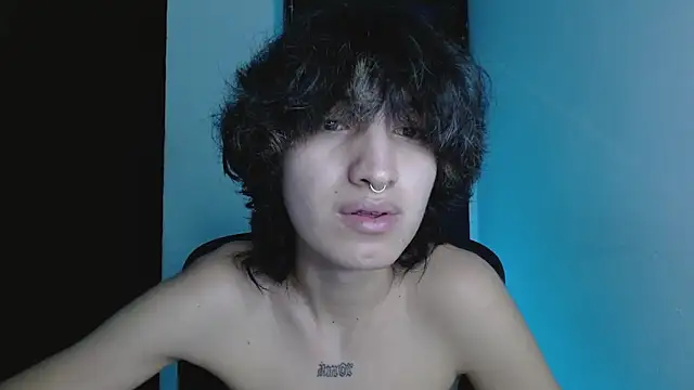 Snapshot of littlextreme chatting on 13, 6, 2026 littlextreme online show from 13, 6, 2026