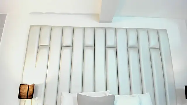 aandreaperez online show from 8, 11, 2025