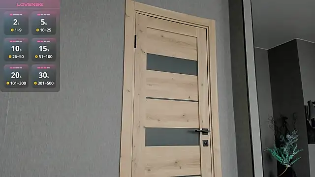 Snapshot of XValkyrieX chatting on 20, 11, 2025 XValkyrieX online show from 20, 11, 2025